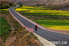 The most beautiful scenic route to Tibet