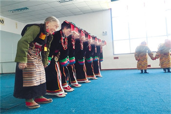 86 year-old Tibetan lady and her Xuanwu dance