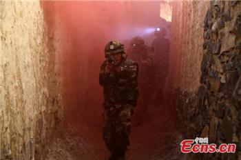 Soldiers train in high altitude area in Tibet