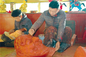 Clay mask: traditional folk art in Tibet