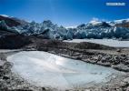 Jan. 24, 2017 -- Photo taken on Jan. 19, 2017 shows the Gangbug Glacier in Shannan Prefecture, southwest China`s Tibet Autonomous Region. (Xinhua/Purbu Zhaxi)