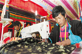 Non-public economy in Tibet developing rapidly