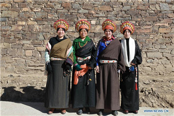 Headwears: Tibetan women' sheirlooms in Sichuan