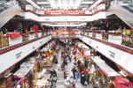 Feb.24,2017--Photo taken on Feb 19 shows that citizens are shopping at Lhasa Barkhor Shopping Mall. [Photo/Li Zhou]