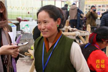 Woollen textiles help Tibetans out of poverty （II）