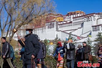 A busy spring in Lhasa