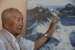 April 14,2017--Nepali mountaineer Min Bahadur Sherchan wants to regain his title as the oldest to scale Qomolangma.(Photo/China Daily)