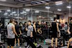 April 19,2017--Recent years, as gymnasiums have started a fever in southwest China’s Tibet Autonomous Region, going to gyms became a fashion among young and middle aged people. Photo taken on 18th April shows people doing exercise in a gym of Lhasa City, southwest China’s Tibet autonomous Region. [China Tibet News/ Liu Fang]
