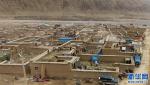 Nov. 13, 2017 -- Photo taken on May 4 shows the old outlook of the shanty towns of Suo County, Nagqu Prefecture, Tibet Autonomous Region. [Photo/Xinhua]