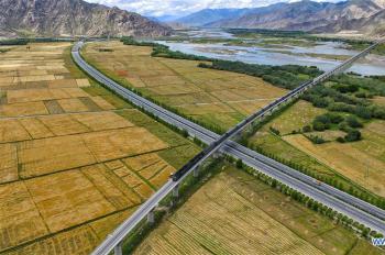 Highways improve transportation in SW China’s Tibet