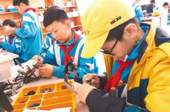 Tibet Adolescent Science Studio put into use in Lhasa