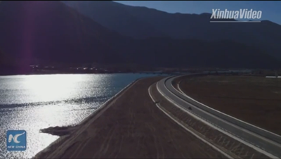 Breathtaking view! Watch the most beautiful expressway in Tibet