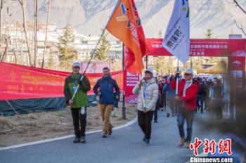 Mountaineering held in Tibet to mark the New Year