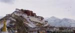 Mar. 19, 2018 -- Photo taken on March 18, 2018 shows the Potala Palace after a snowfall in Lhasa, southwest China`s Tibet Autonomous Region. Lhasa saw a snowfall from Saturday to Sunday.(Xinhua/Jigme Dorje)