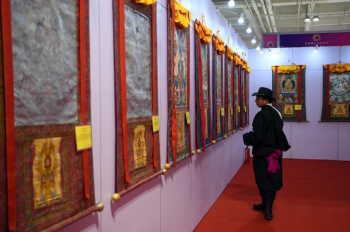 Thangka paintings displayed at art collection expo in Lanzhou, NW China’s Gansu