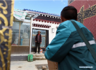 July 31,2018--Motorbike courier Gesang Cering delivers a mail package to a client in Pumaqangtang Township of Nagarze County in Shannan, southwest China`s Tibet Autonomous Region, July 27, 2018. In Pumaqantang Township, the highest township in China, working as a postal service staff means delivering mails to addresses at altitudes of 5,000 meters and above. Gesang Cering, 29, is a motorbike courier with the local township branch of China Post. Twice a week, Gesang calls on the plateau villages under the township on a 160-km route, coping with extreme oxygen and temperature conditions. Despite its harsh geography, Tibet Autonomous Region has substantially improved the local postal service over the four decades since China`s reform and opening up. By the end of 2017, the postal road network had managed to cover all towns and counties within the autonomous region. (Xinhua/Li He)