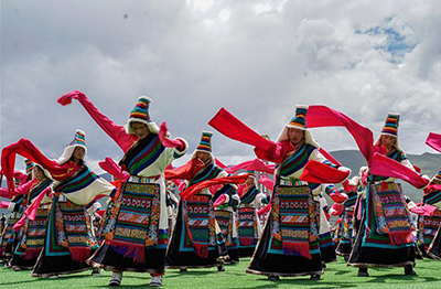 Opening ceremony of horse racing festival held in Damxung County, SW China’s Tibet