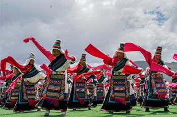 Opening ceremony of horse racing festival held in Damxung County, SW China’s Tibet