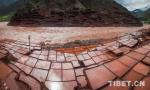 Sept. 5, 2018 -- Even today, Mangkam ancient salt field in Chamdo City, southwest China`s Tibet still remains the ancient traditional ways for salt drying.
