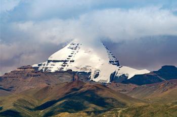 View of Mount Kangrinboqe in SW China’s Tibet