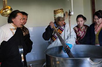 Tibetan medicinal bathing added to UNESCO list