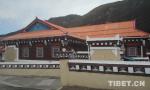 Dec. 5, 2018 -- The Daofu County is located in Garze Tibetan Autonomous Prefecture in northwest Sichuan Province, with the highest altitude of 5,820 meters, the lowest altitude of 2,670 meters and an average altitude of 3,245 meters. The Daofu folk houses are commonly known as “Bongkho” in Tibetan, which integrate architecture, religion, culture, art and folk customs together. The main tones of the building are red, white and gray, with white and red roofs and white and gray walls. The wood structure are painted in burgundy and brownish red. The photo shows the traditional Daofu folk houses.