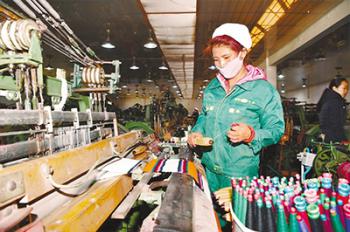 Tibetan enterprises provide employment positions