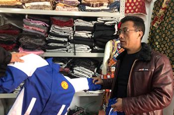 Tibetan clothing shop gives disabled chance to work