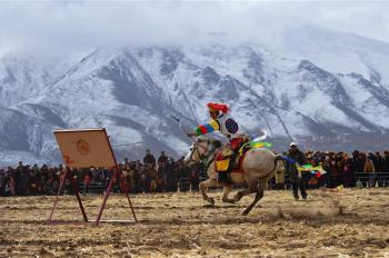 Amazing Tibet seen through lenses of Xinhua photographers in 2018
