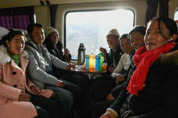 Train from Lhasa, China’s Tibet, crowded with passengers as Spring Festival draws near