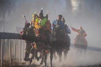 Horse race held to celebrate Tibetan New Year