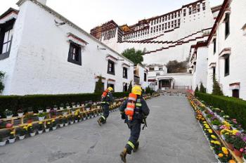 Firefighters conduct emergency drill at Potala Palace in Lhasa, China’s Tibet