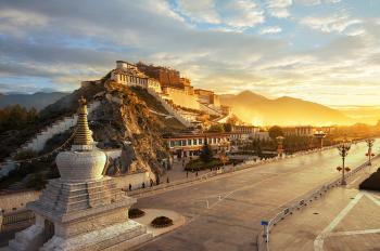 Experts propose more Tibet openness (1)