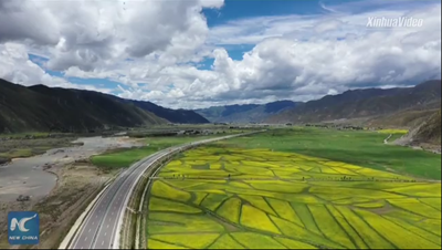 Breathtaking view of scenic highway in Tibet, China