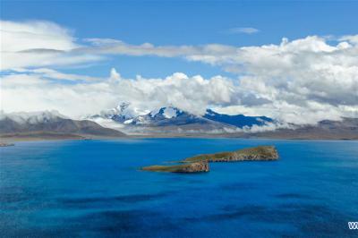 Scenery of Puma Yumco Lake in SW China’s Tibet