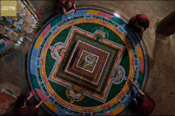 Into Tibet 2020: Mandala sand painting