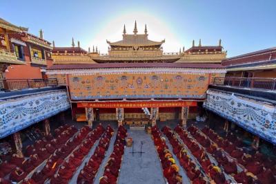 13 Tibetan monks receive Buddhism’s highest degree
