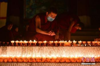 Butter Lamp Day marked in Lhasa