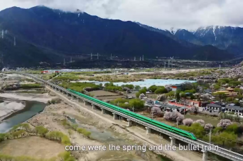 Taking a ride on Fuxing bullet train for a spring trip in China's Tibet