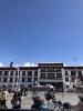 A bustling street in Lhasa, Tibet autonomous region. [Photo by Palden Nyima/chinadaily.com.cn]