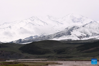 Scenery of N China's Golog Tibetan Autonomous Prefecture