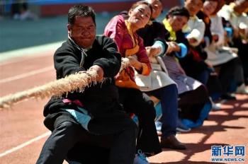 National Fitness Day celebrated with traditional Tibetan sports in NW China