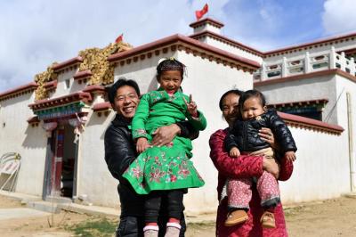 Tibet's rural residents enjoy improved livelihood over past decade