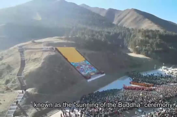  Tibetan Buddhist event in China's Gansu attracts believers, tourists