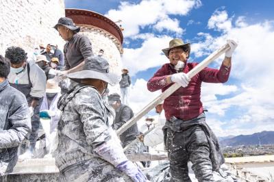 InTibet: Annual renovation of Potala Palace in Lhasa, SW China's Tibet