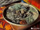 Photo shows medicinal herbs for making Tibetan incense. (People`s Daily Online/Tsering Norbu)
