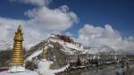 The Potala Palace is seen in Lhasa, Southwest China`s Xizang autonomous region, Jan 18, 2024.[Photo/Xinhua]
