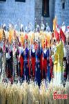 A performance is staged to celebrate the 7th Chinese Farmers` Harvest Festival in Shannan City, southwest China`s Xizang Autonomous Region, Sept. 22, 2024. (Photo/China News Service)